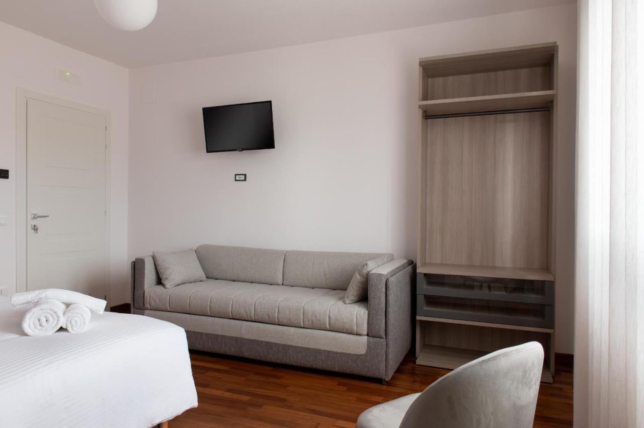 B&B Monna Lisa Rooms Montesano Scalo Exterior foto